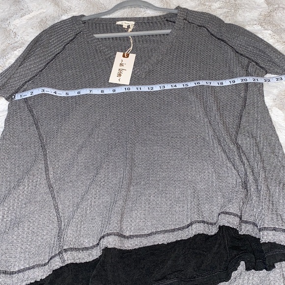 IN LOOM Raw edge thermal long sleeve top NWT Size Small - Picture 9 of 16
